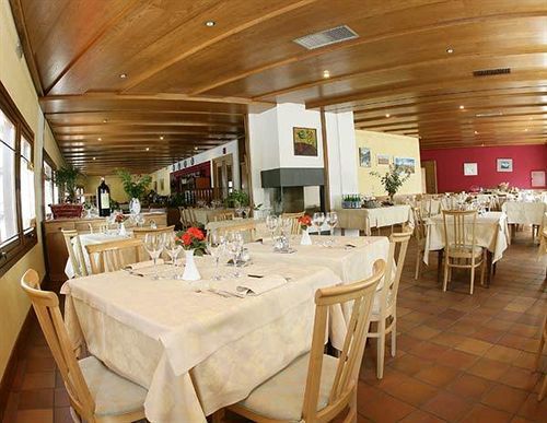 Crimea Wine Hotel Chiavenna Dış mekan fotoğraf