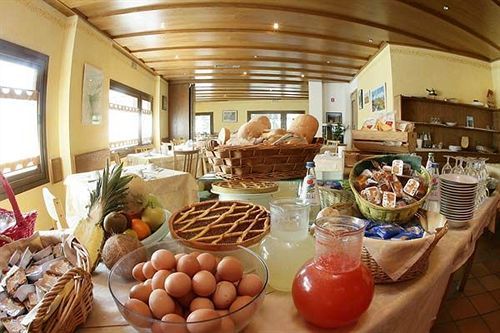 Crimea Wine Hotel Chiavenna Dış mekan fotoğraf